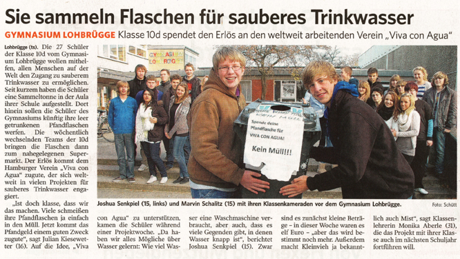 2011-11-12_Sie-sammeln-Flaschen-für-sauberes-Trinkwasser